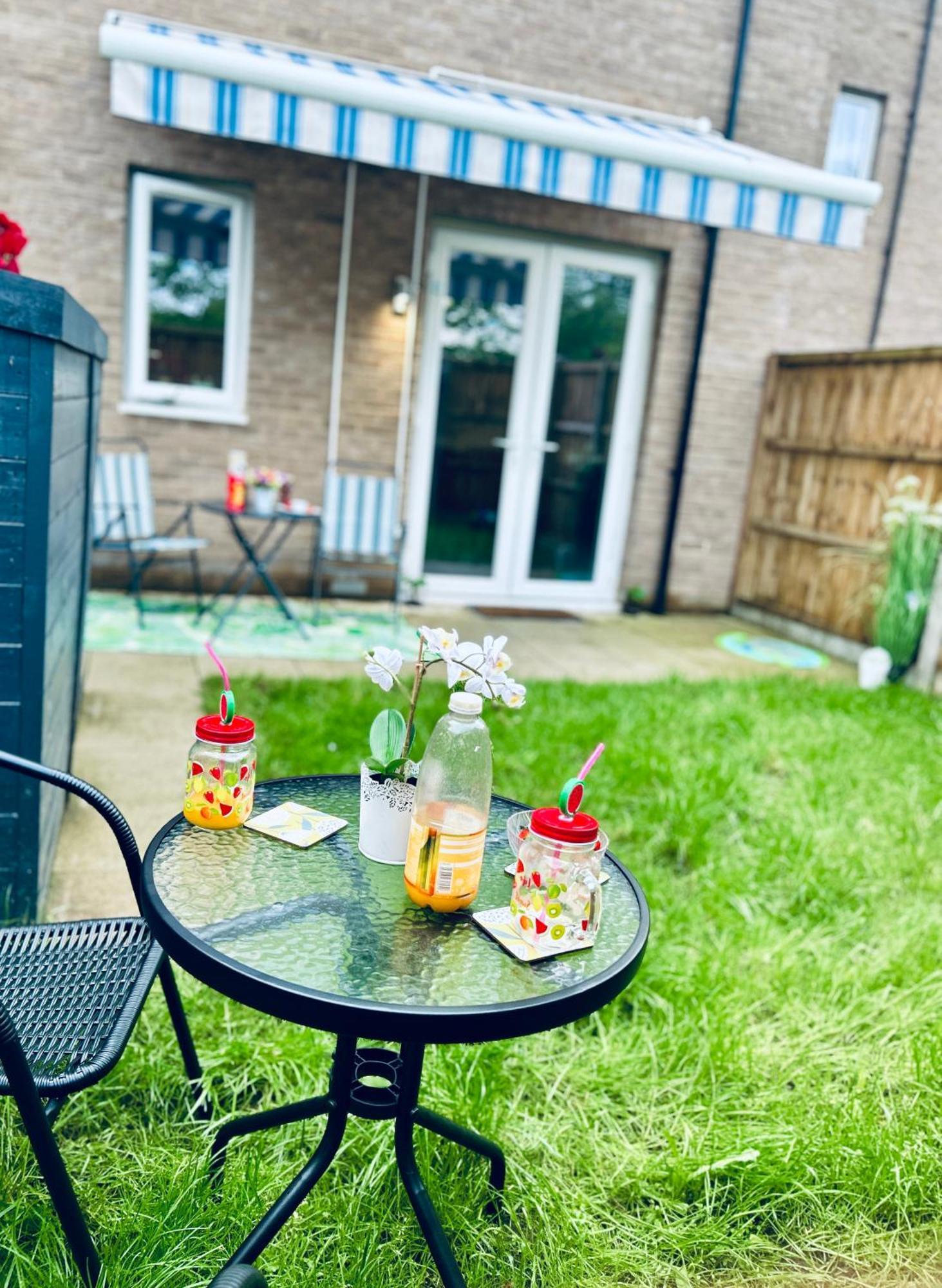 Comfortable Double Room & Single Room In Vibrant Hatfield Neighbourhood Extérieur photo