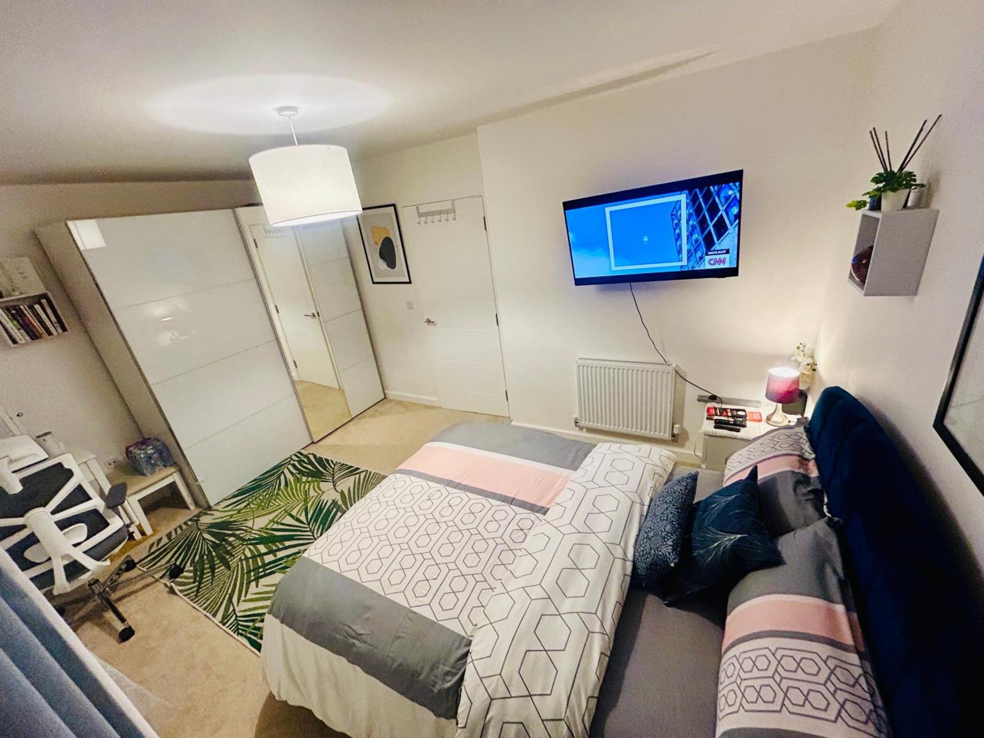 Comfortable Double Room & Single Room In Vibrant Hatfield Neighbourhood Extérieur photo