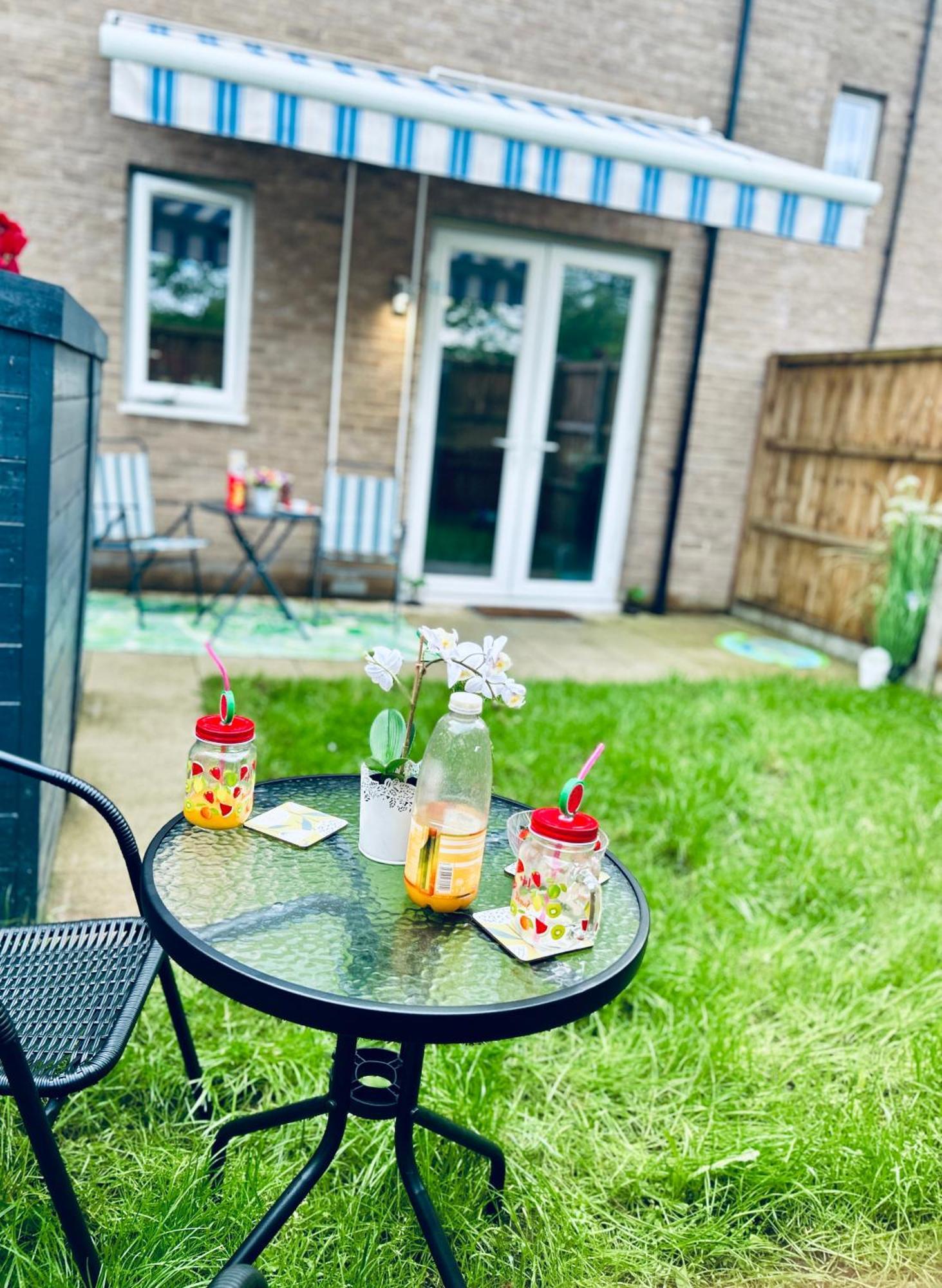 Comfortable Double Room & Single Room In Vibrant Hatfield Neighbourhood Extérieur photo